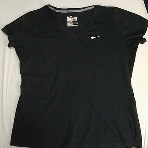 Nike Dri-Fit Slim Fit XL Women's Workout Shirt